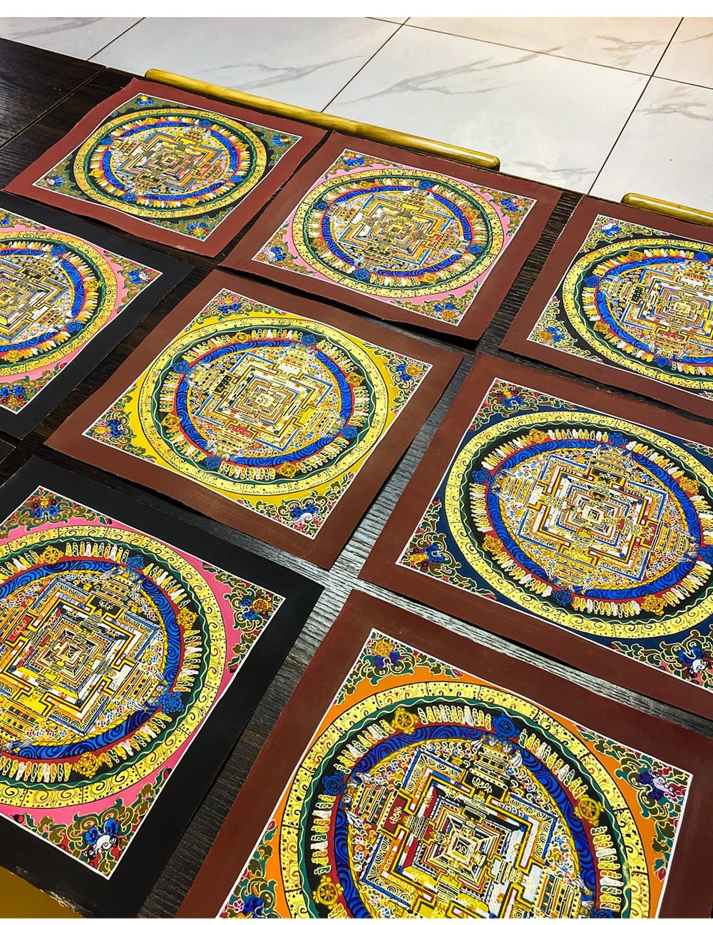 Natural Mineral Pigments Decor for Entrance